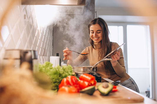 Alimentación y energía: cómo los nutrientes impulsan tu rendimiento diario