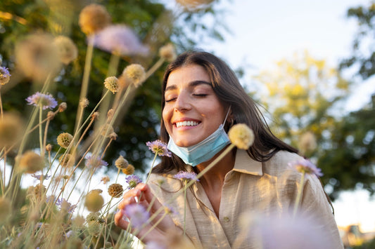 Cómo fortalecer tu sistema inmunológico de manera natural: hábitos y nutrientes esenciales